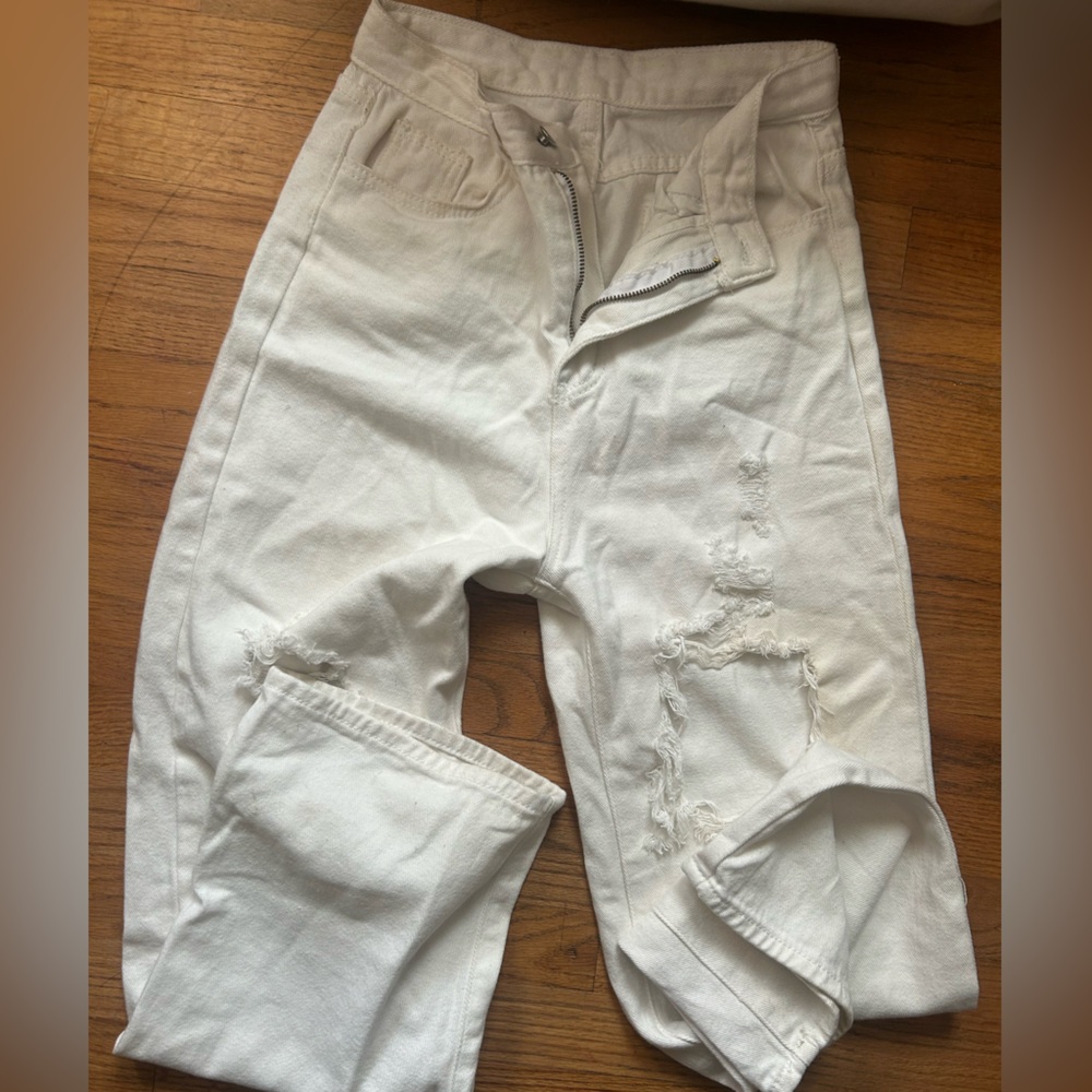 SHEIN White Distressed Women Jeans